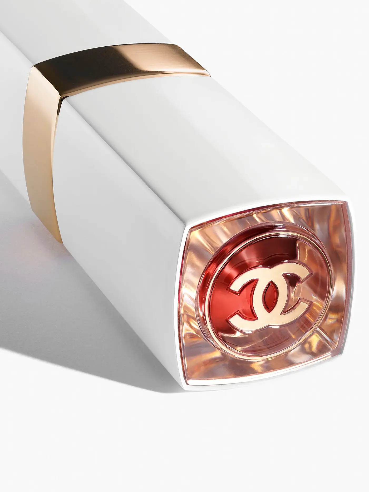 CHANEL | GLÄNZEND, GETÖNTER, FEUCHTIGKEITSSPENDENDER, VERSCHÖNERNDER LIPPENBALSAM MIT INDIVIDUELLER FARBINTENSITÄT | 